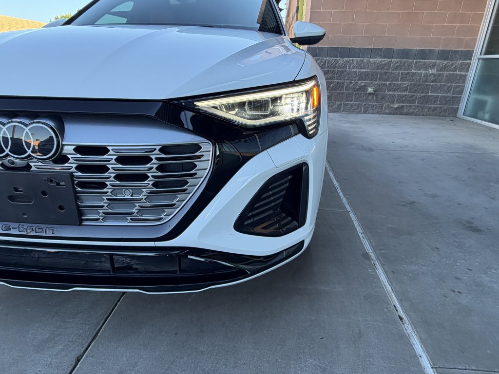 Used 2024 Audi Q8 e-tron Premium AWD/4WD image 11
