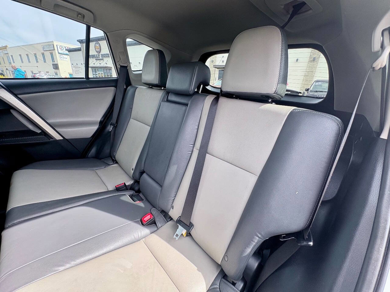 Used 2015 Toyota RAV4 Limited w/ Technology Package image 23