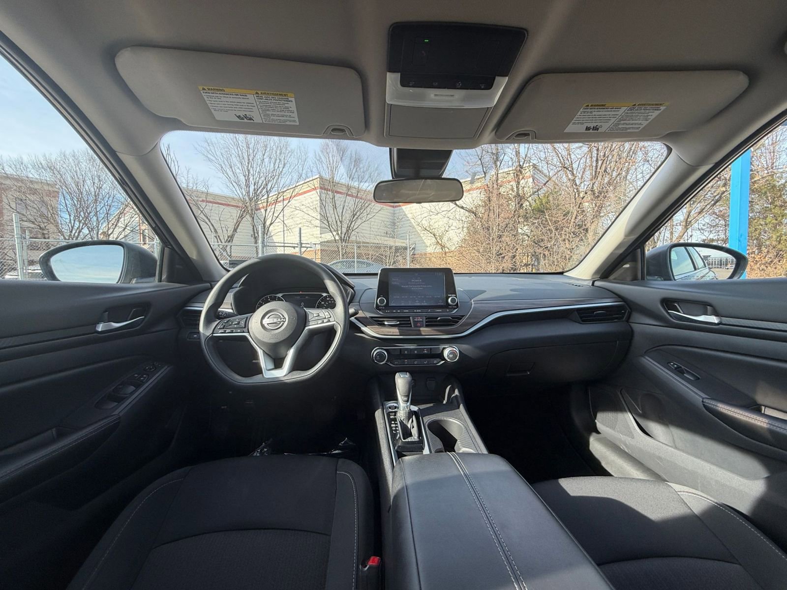 Used 2025 Nissan Altima 2.5 SV image 32