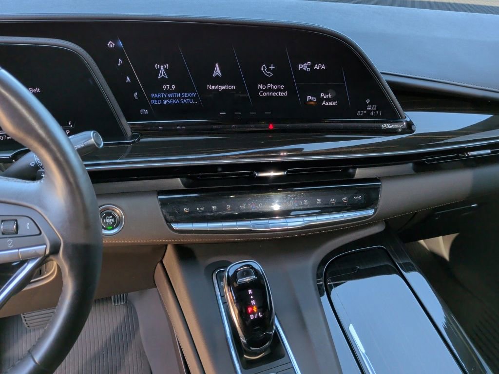 Used 2023 Cadillac Escalade Premium Luxury w/ LPO, Radiant Package image 24