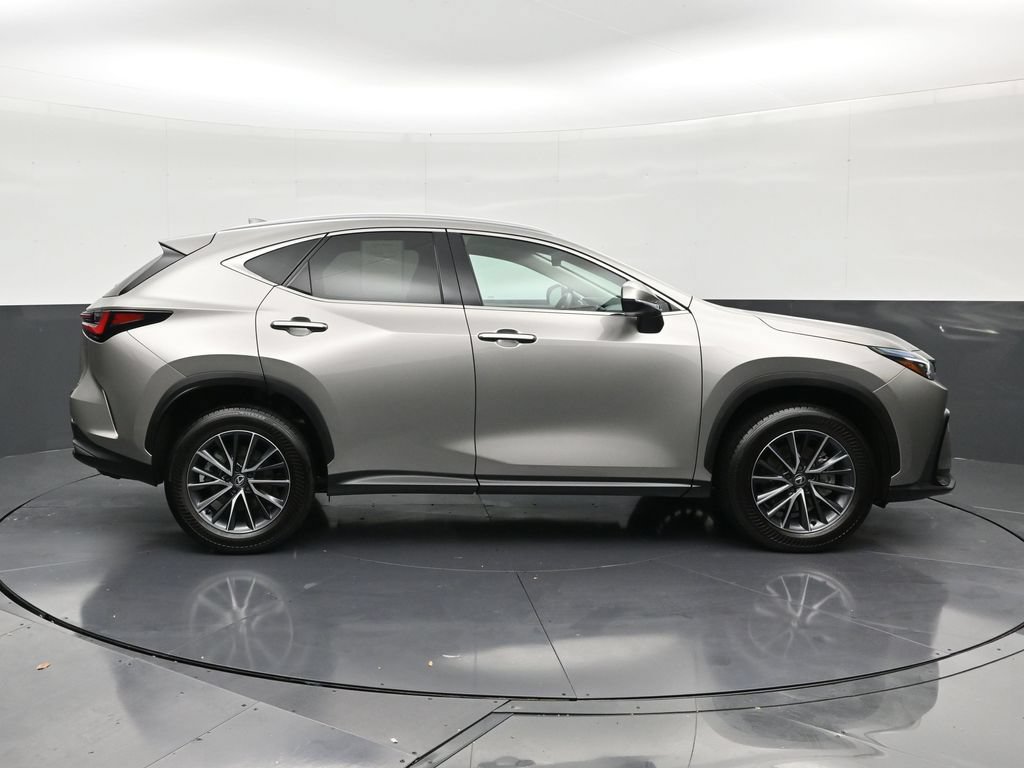 Used 2025 Lexus NX 250 FWD w/ Accessory Package (Z2) image 6