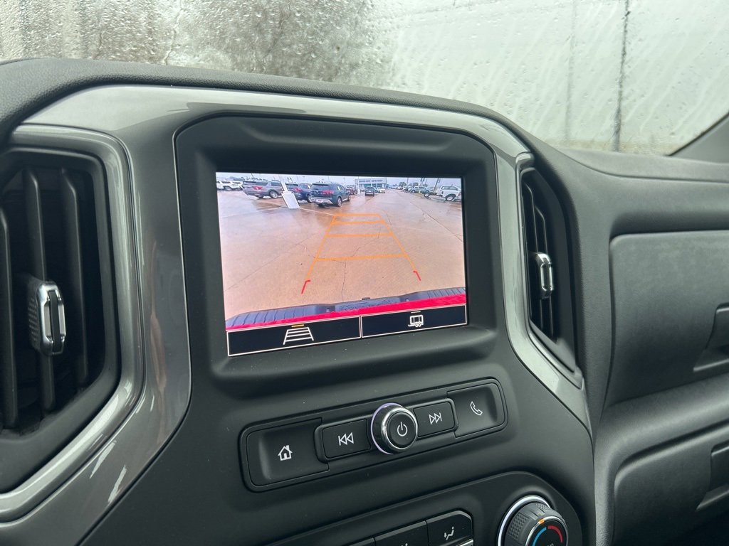 Used 2024 Chevrolet Silverado 3500 W/T image 21