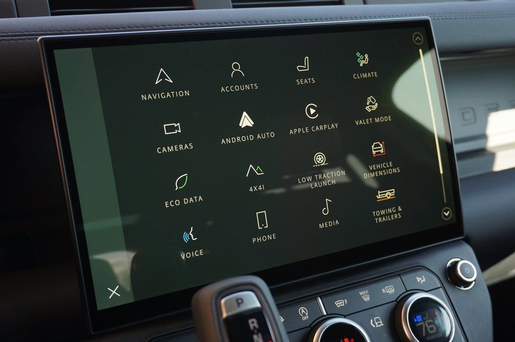 New 2026 Land Rover Defender 130 S image 19