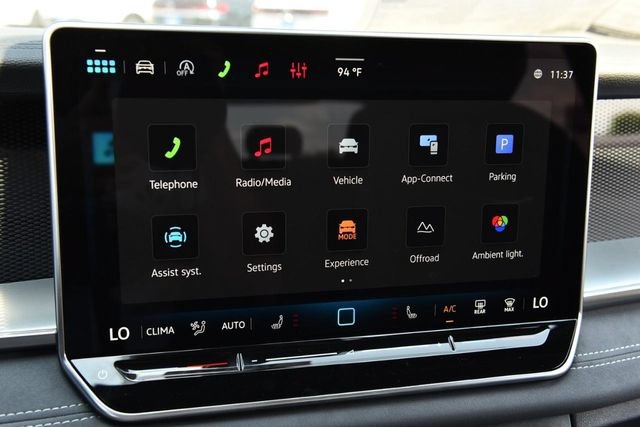 New 2026 Volkswagen Tiguan SE R-Line AWD/4WD image 15