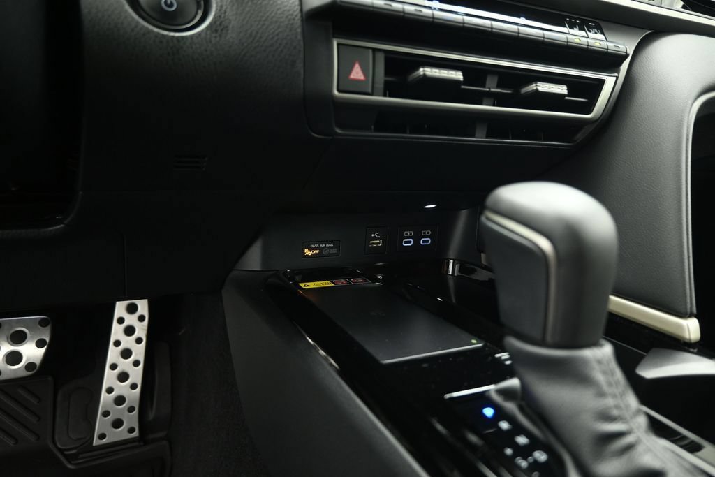 Used 2026 Toyota Camry XSE FWD image 15