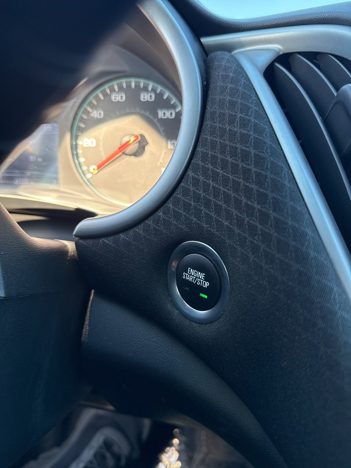 Used 2024 Chevrolet Malibu LT image 15