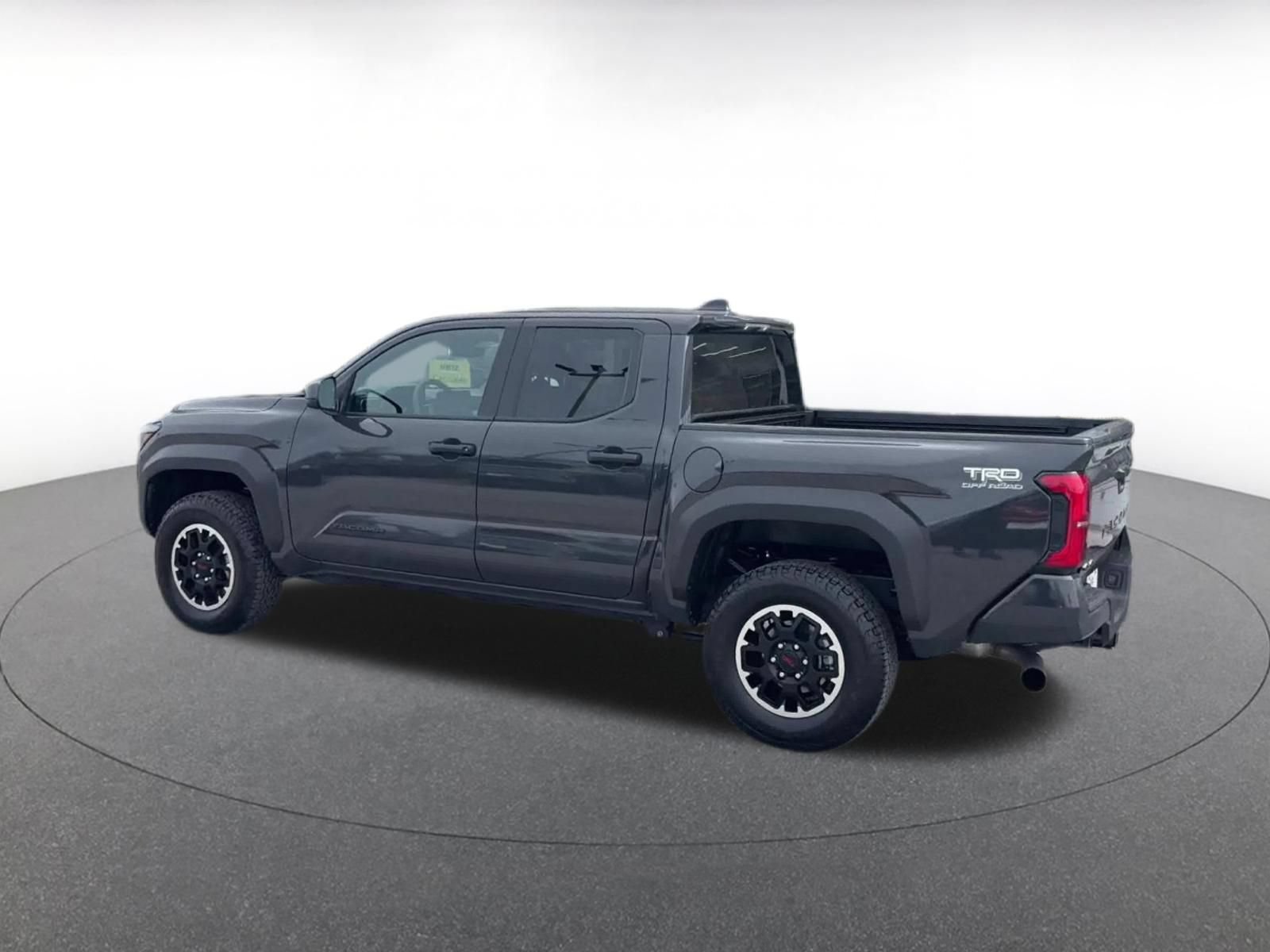 Used 2025 Toyota Tacoma TRD Off-Road AWD/4WD image 10