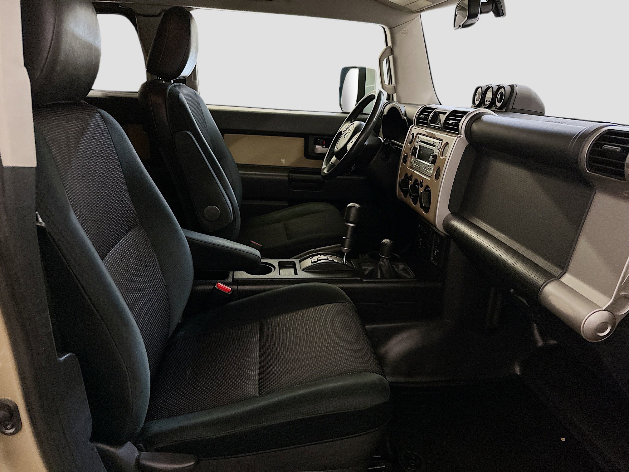 Used 2012 Toyota FJ Cruiser 4WD image 31