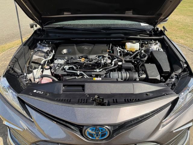 Used 2022 Toyota Camry XLE image 30