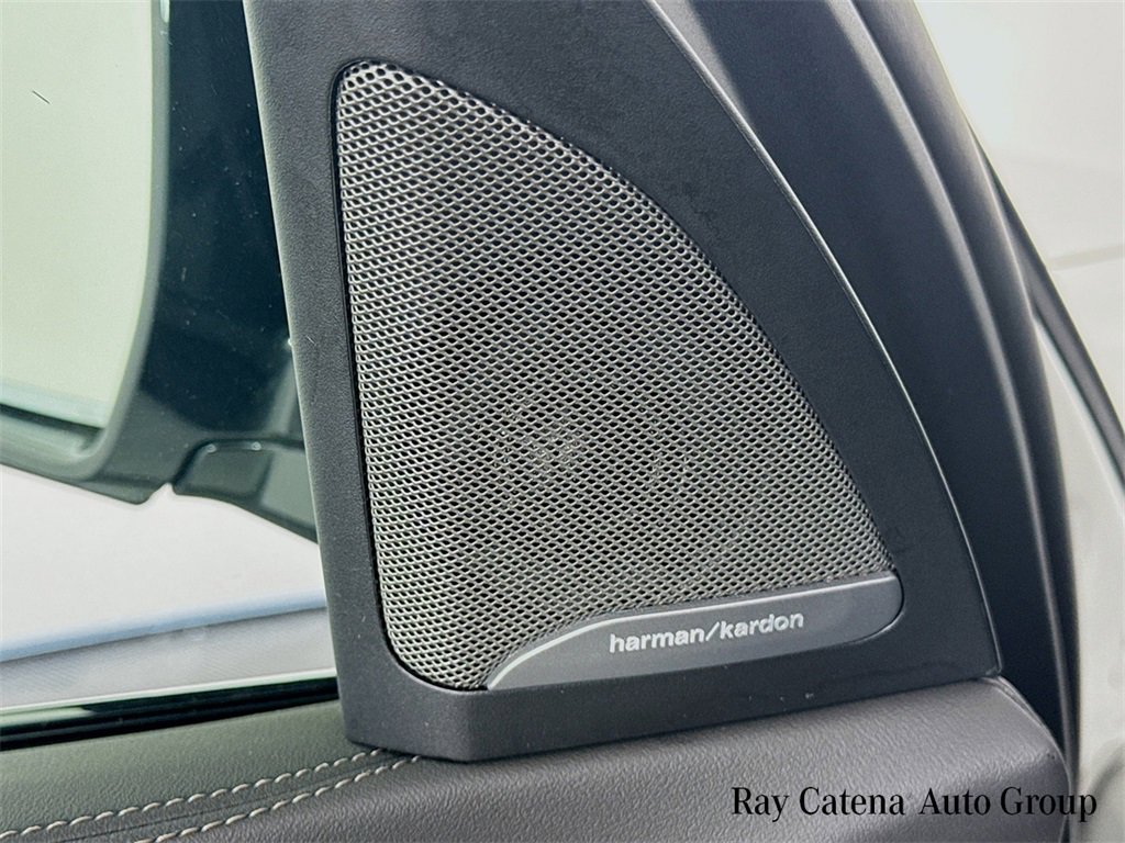 Used 2026 BMW X7 xDrive40i w/ Executive Package image 19