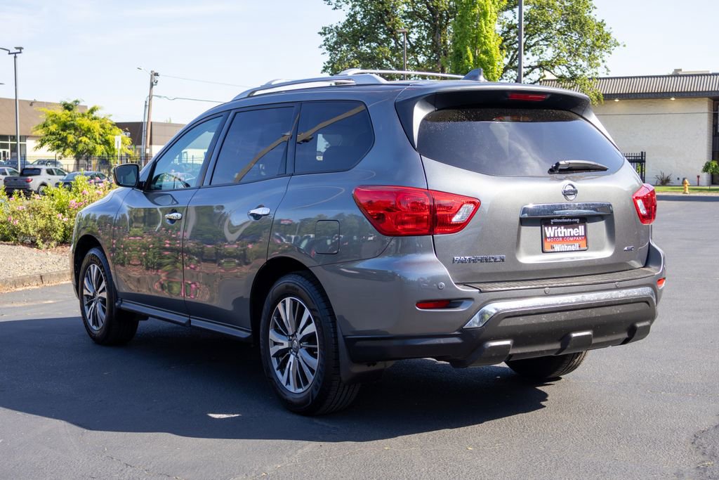 Used 2019 Nissan Pathfinder S AWD/4WD image 9