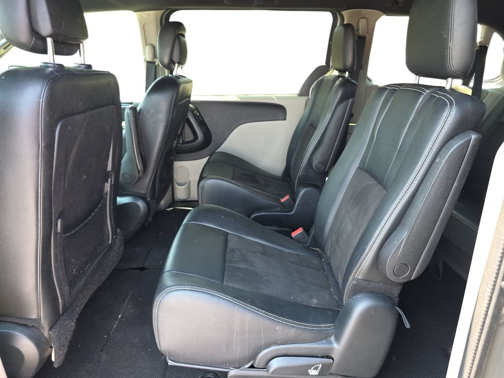 Used 2019 Dodge Grand Caravan SXT FWD image 15