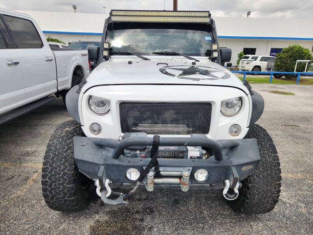 Used 2017 Jeep Wrangler Unlimited Rubicon image 2