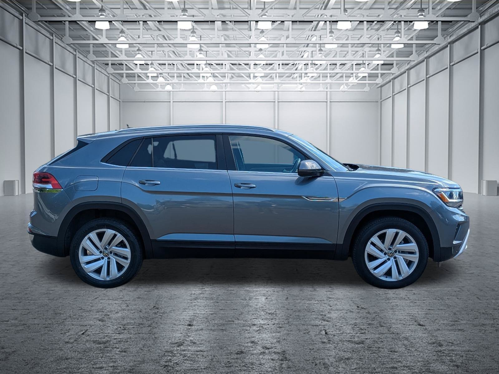 Used 2020 Volkswagen Atlas Cross Sport SE AWD/4WD image 6