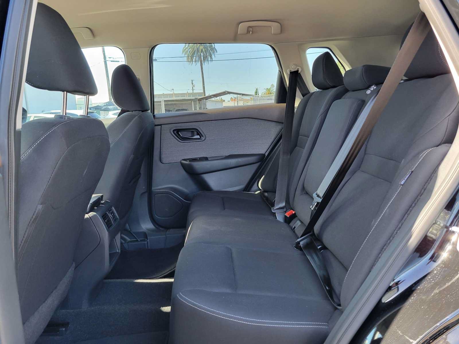 Used 2023 Nissan Rogue S AWD/4WD image 16