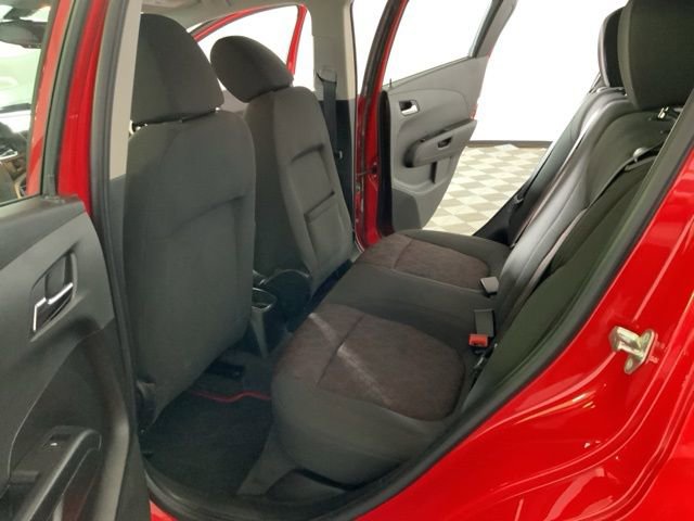 Used 2018 Chevrolet Sonic LT w/ Convenience Package FWD image 30
