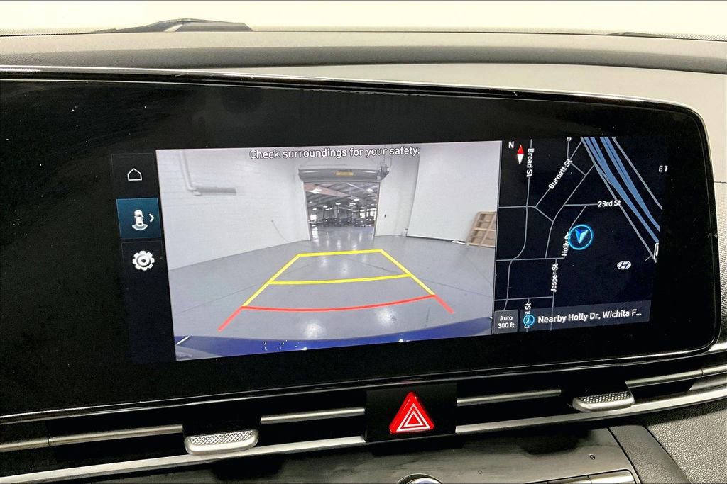 Used 2023 Hyundai Elantra SEL w/ Convenience Package image 29