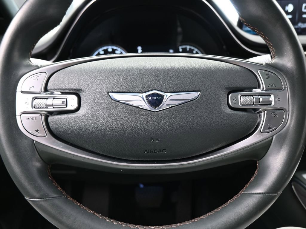 Used 2022 Genesis GV70 2.5T w/ Advanced Package image 32