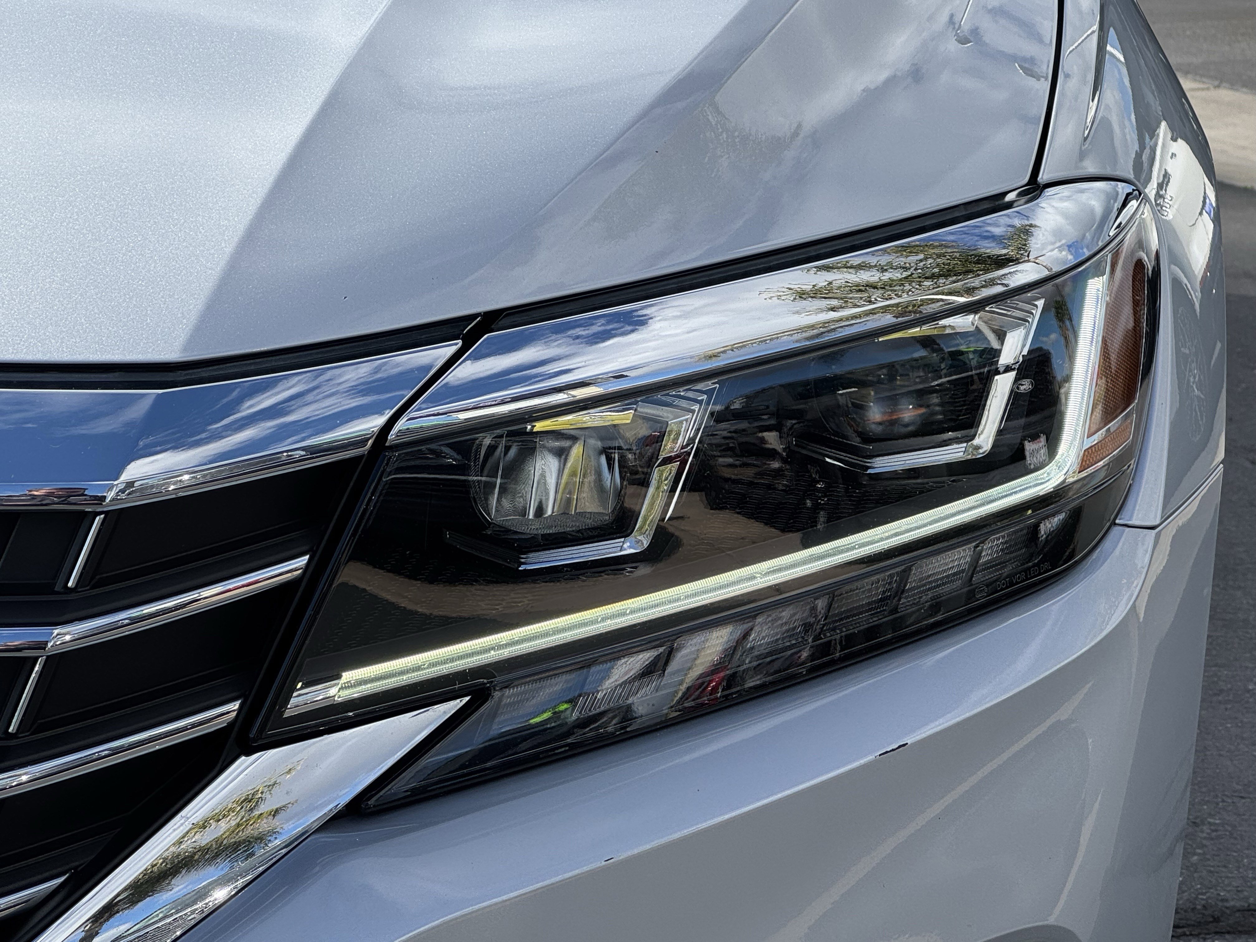 Used 2020 Volkswagen Passat 2.0T R-Line image 6