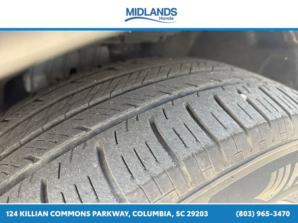 Used 2023 Ford Explorer XLT w/ Equipment Group 202A RWD image 20