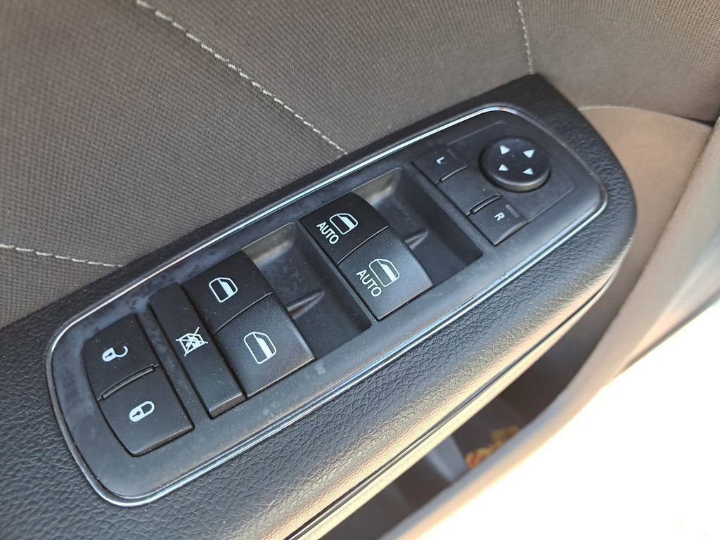 Used 2018 Dodge Charger SXT Plus w/ Blacktop Package image 14