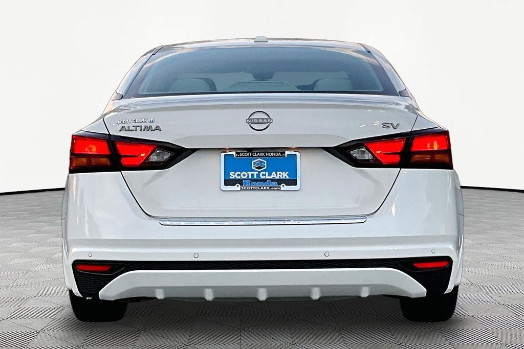 Used 2023 Nissan Altima 2.5 SV FWD image 7