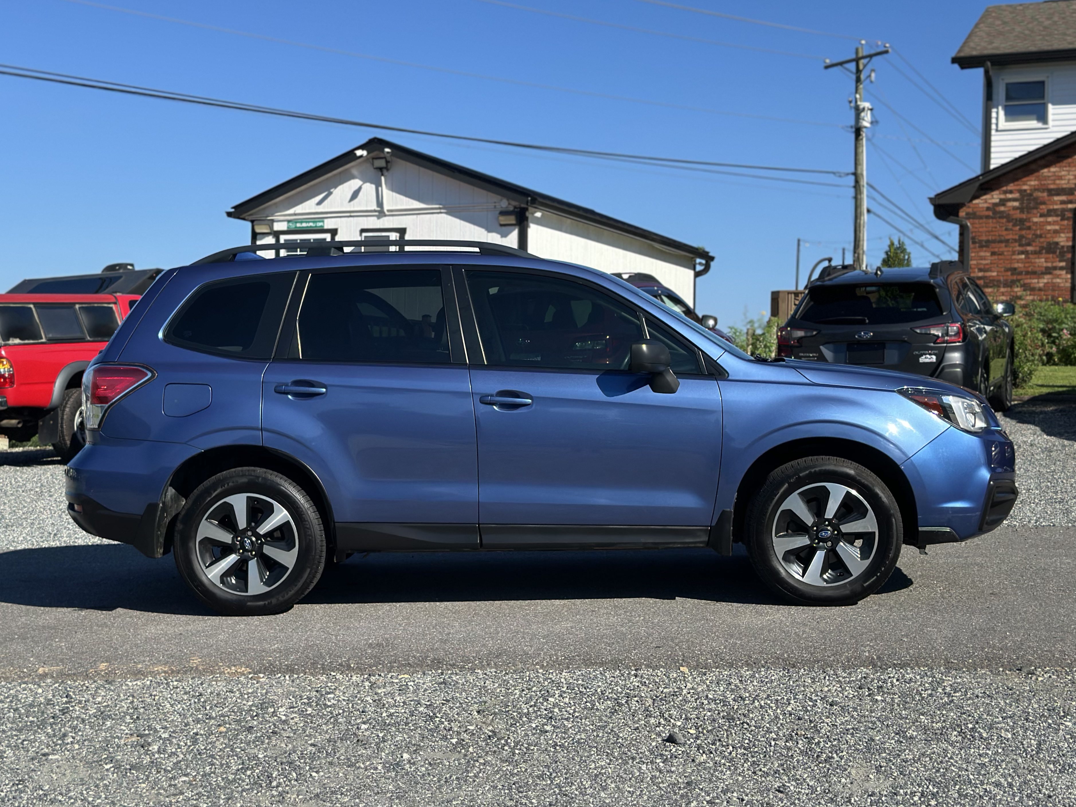 Used 2018 Subaru Forester 2.5i w/ Alloy Wheel Package AWD/4WD image 2
