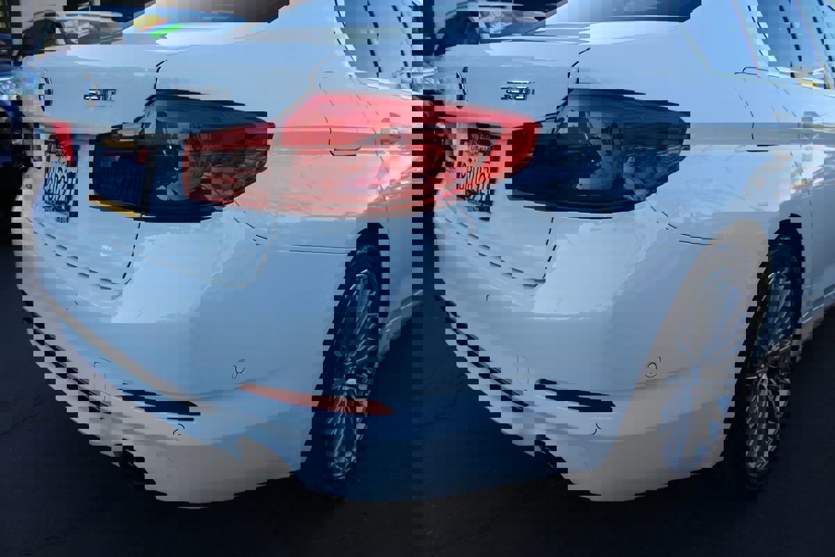 Used 2019 BMW 530i xDrive image 17