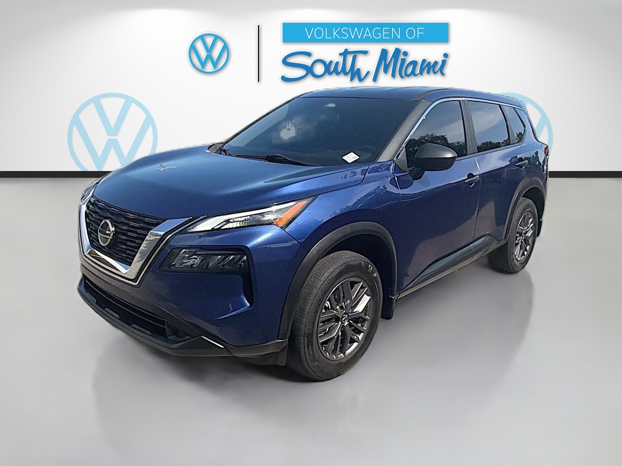 Used 2021 Nissan Rogue S FWD image 3