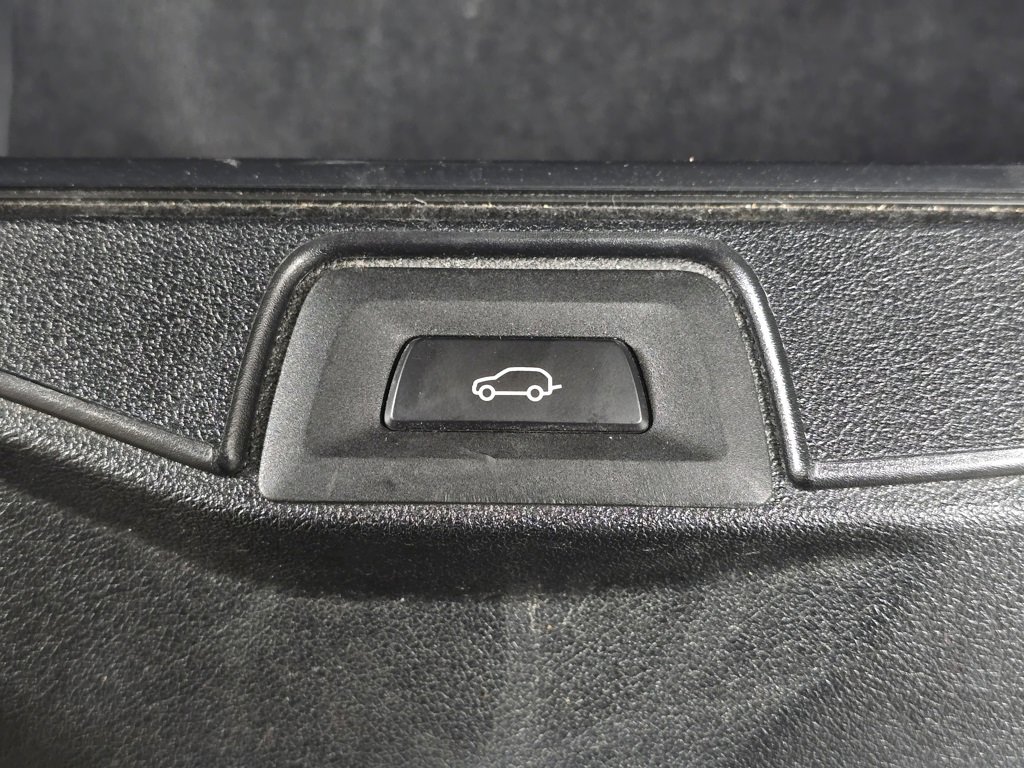 Used 2024 BMW X5 M60i image 11