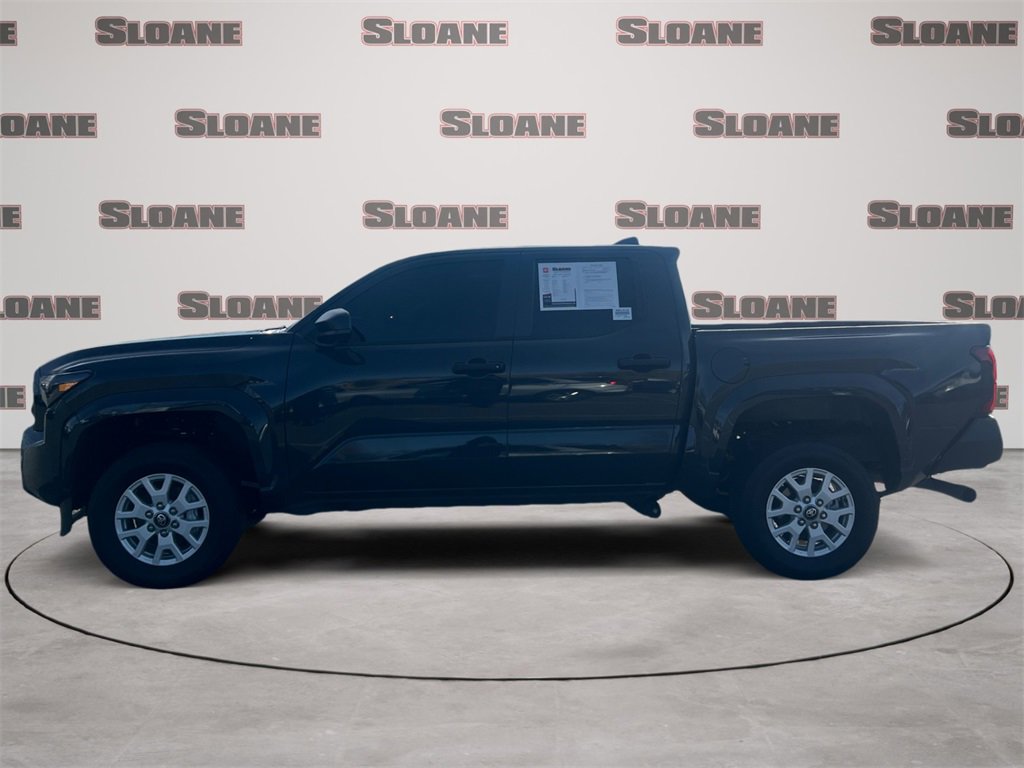 Used 2025 Toyota Tacoma SR image 2
