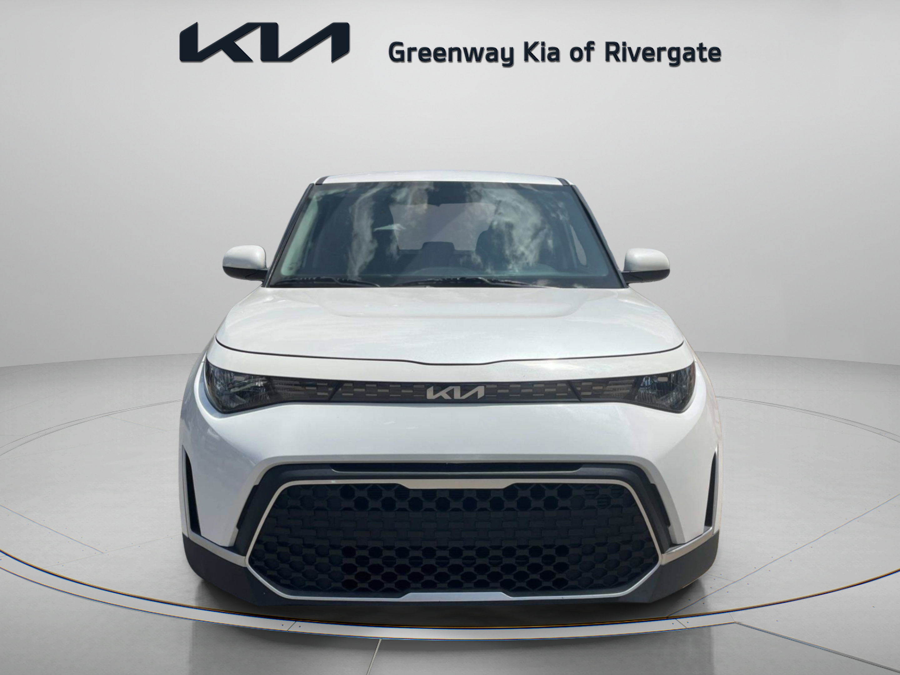 Used 2023 Kia Soul LX w/ Option Group 015 FWD image 2