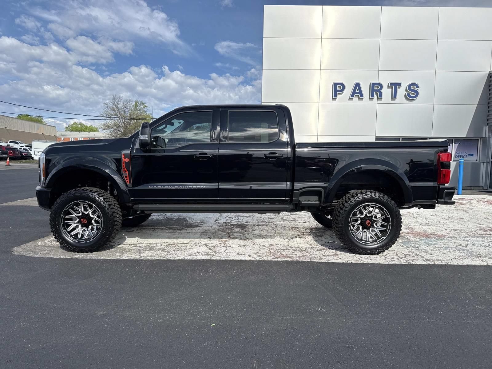 New 2026 Ford F250 Lariat w/ Black Appearance Package AWD/4WD image 6