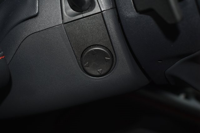 Used 2025 Ford Explorer ST image 17