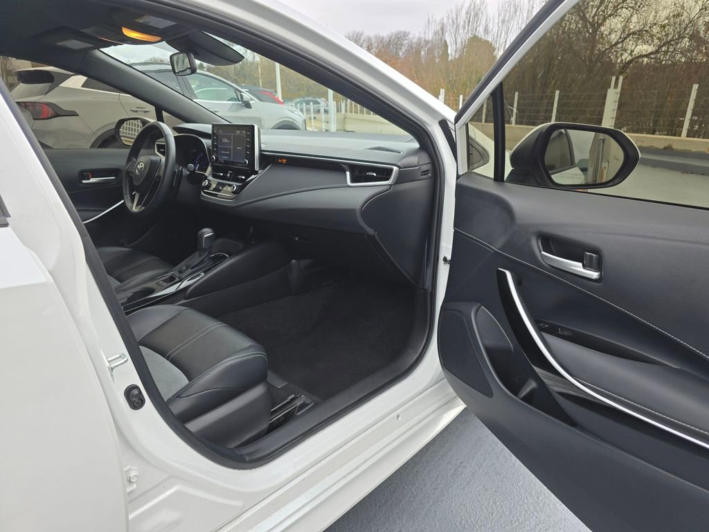 Used 2021 Toyota Corolla XSE image 13