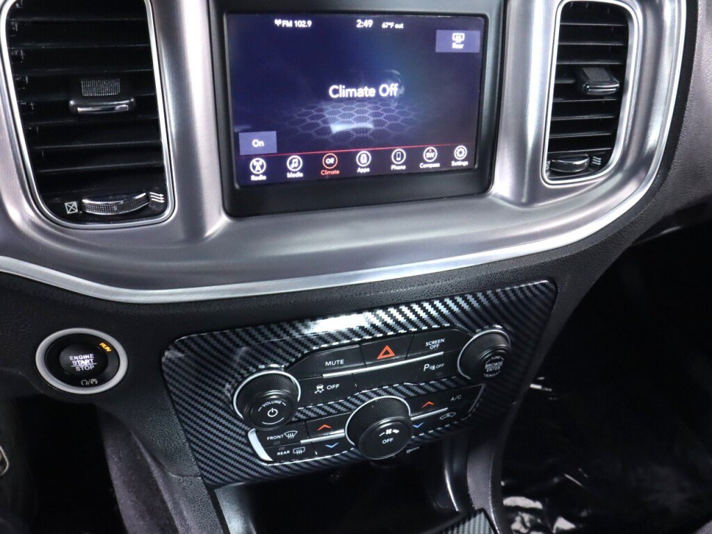 Used 2019 Dodge Charger SXT RWD image 15