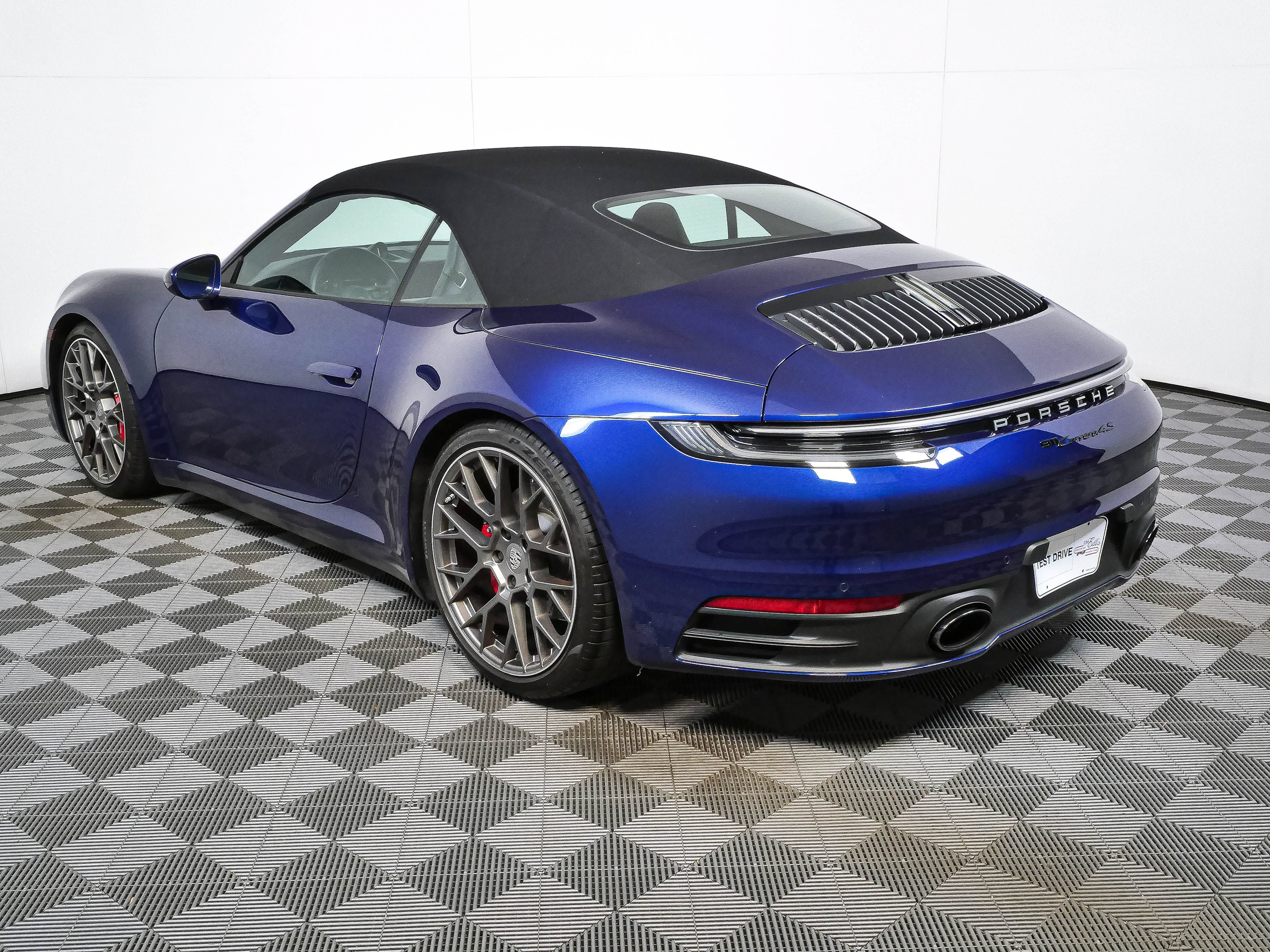 Certified 2020 Porsche 911 Carrera 4S w/ Sport Package AWD/4WD image 3