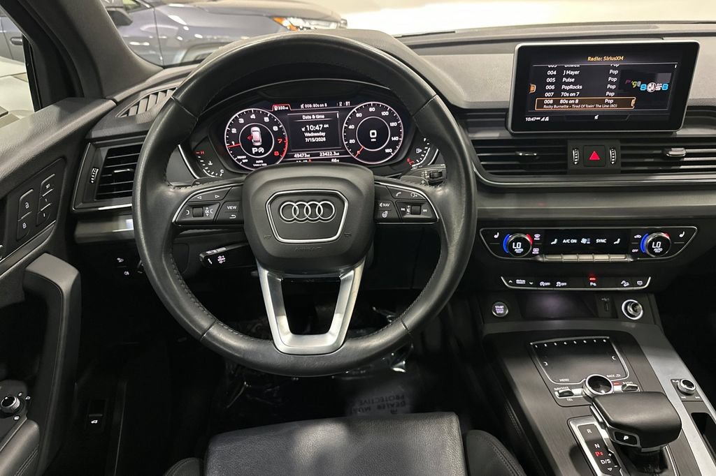 Used 2020 Audi Q5 2.0T Titanium Premium Plus w/ Premium Plus Package AWD/4WD image 16