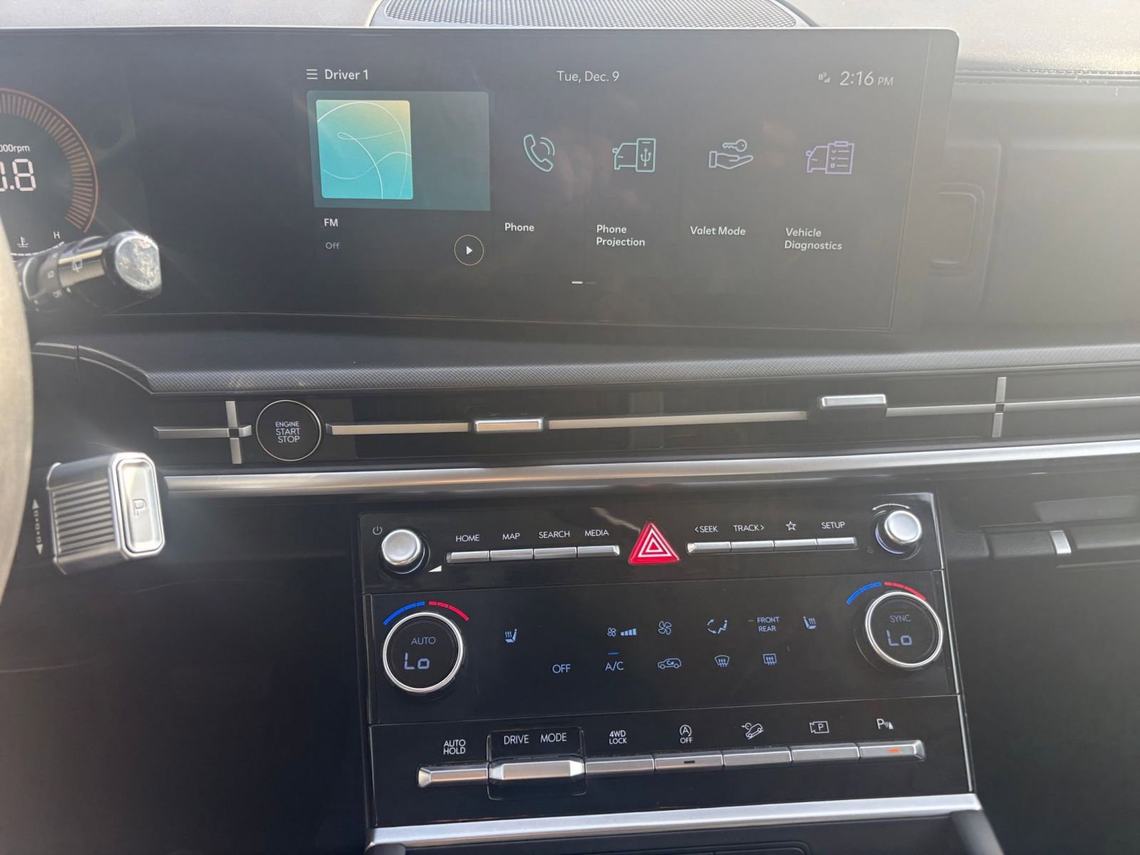 Used 2025 Hyundai Santa Fe SEL image 18