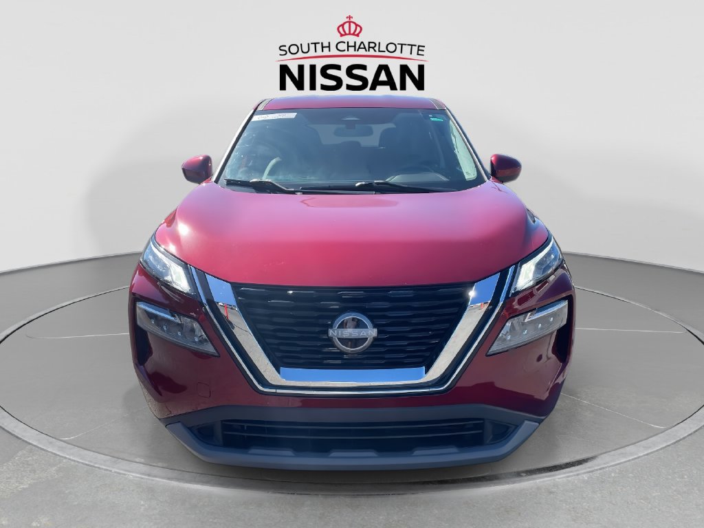 Used 2023 Nissan Rogue SV AWD/4WD image 2