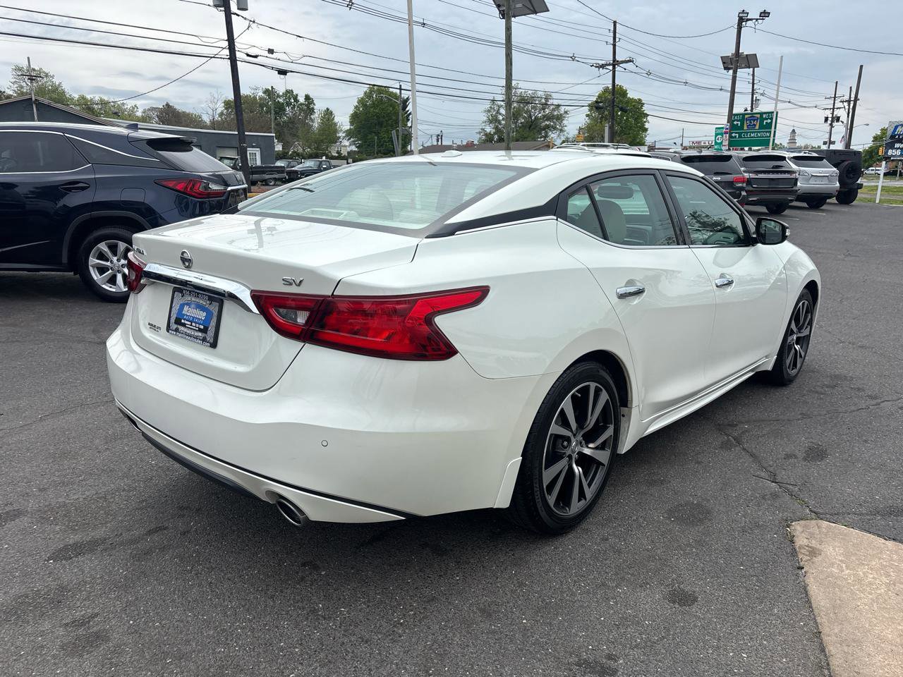 Used 2016 Nissan Maxima 3.5 SV FWD image 8