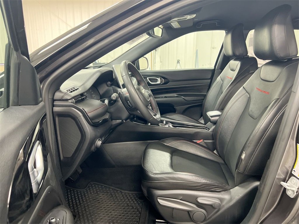 Used 2023 Jeep Compass Trailhawk image 18