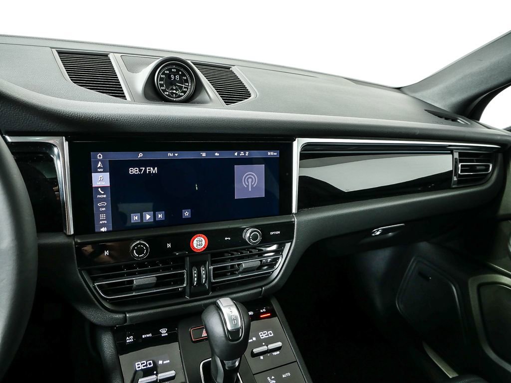 Certified 2023 Porsche Macan S w/ Premium Package Plus image 13