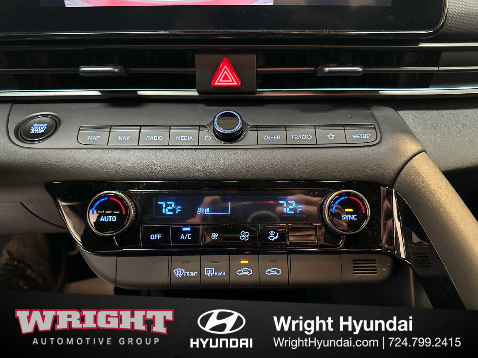 Certified 2025 Hyundai Elantra SEL image 28