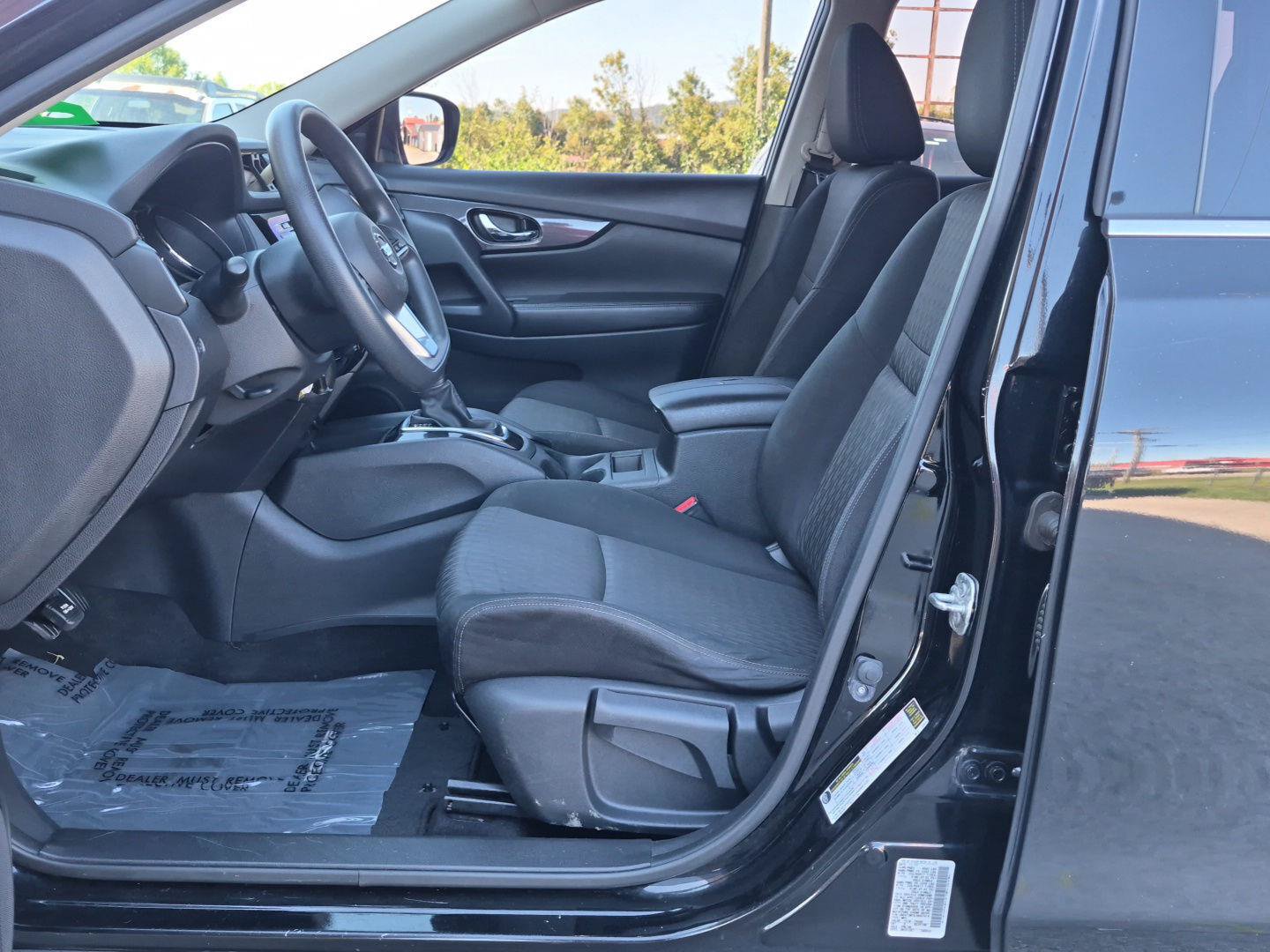 Used 2018 Nissan Rogue S FWD image 10