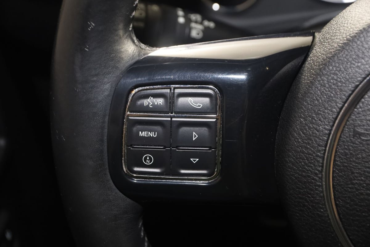 Used 2015 Jeep Wrangler Unlimited Sahara w/ Connectivity Group AWD/4WD image 28
