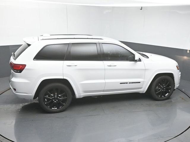 Used 2019 Jeep Grand Cherokee Altitude image 48