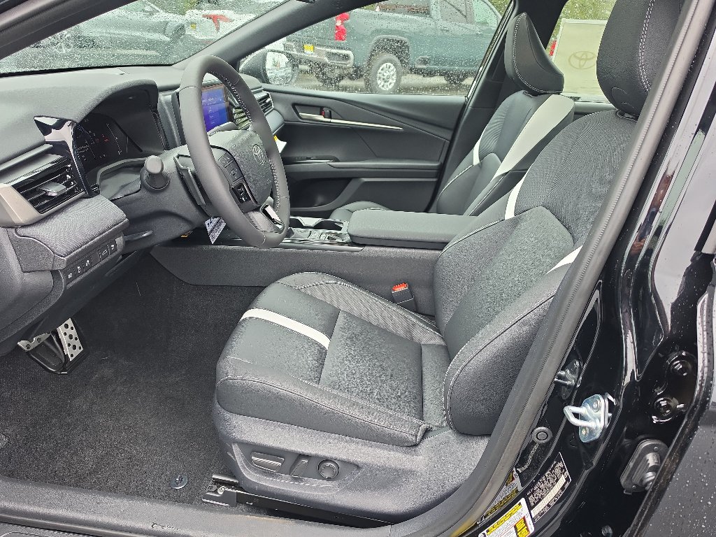 New 2026 Toyota Camry Hybrid w/ Convenience Package AWD/4WD image 15