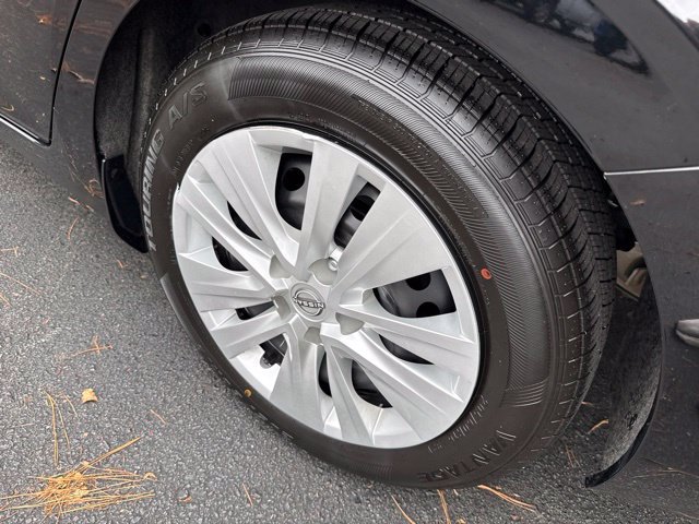 Used 2025 Nissan Sentra S FWD image 28