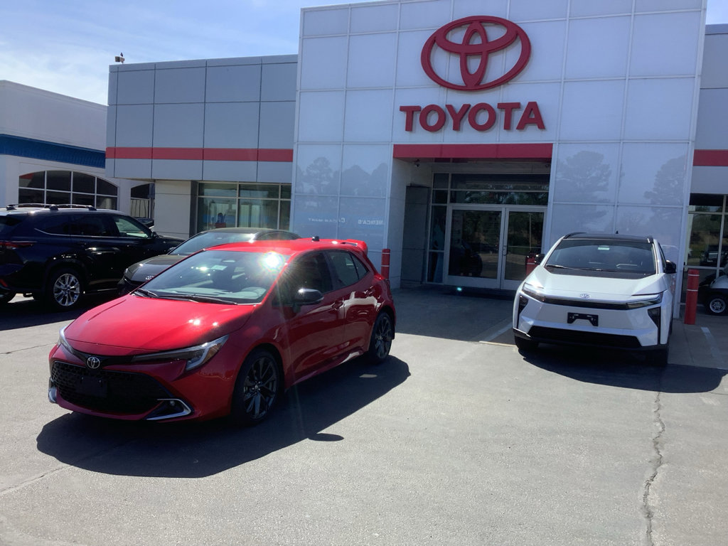 New 2026 Toyota Corolla XSE image 3